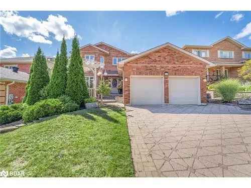 4 Bed 3 Bath Family Home in Barrie Near Parks and Schools