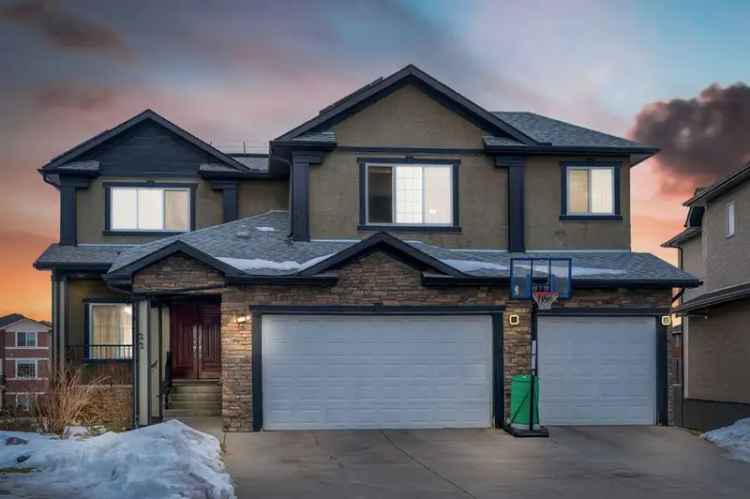 House For Sale in Calgary, Alberta