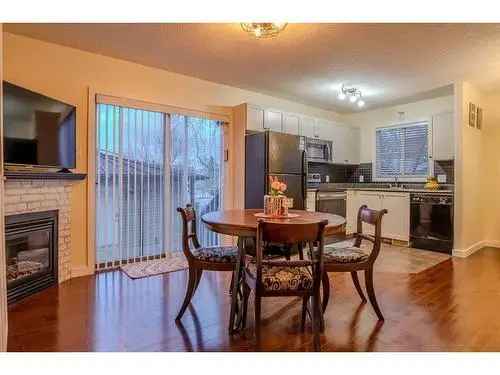 4 Bedroom Townhouse in Evergreen Calgary