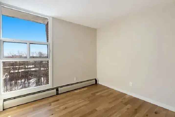 Room for Rent in 2 Bedroom Apartment in Kanata Pet Friendly