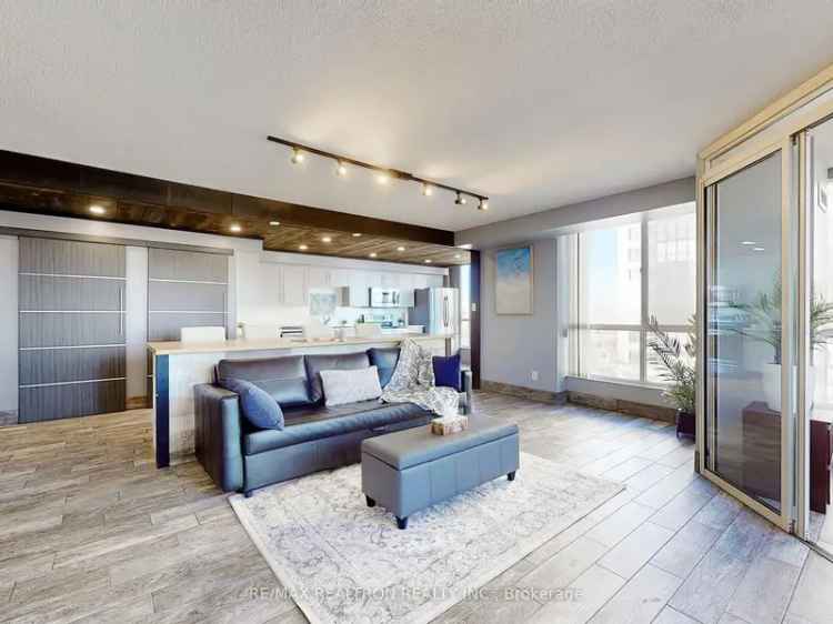 Condo For Sale in Toronto, Ontario