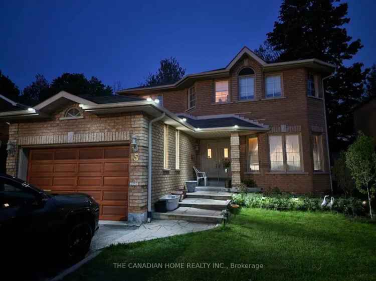 House For Sale in Barrie, Ontario