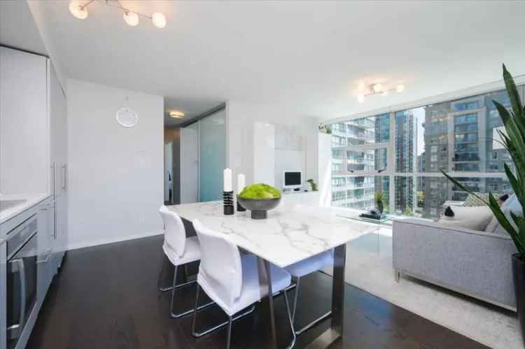 Downtown Vancouver Condo for Sale 2 Beds Balcony City Views