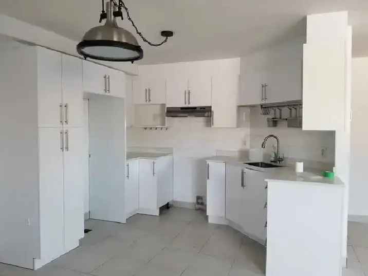 4 1/2 Apartment for Rent July 1 2025