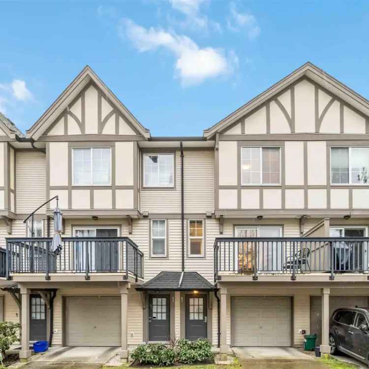 Modern 3-Bedroom Townhome with Resort Amenities