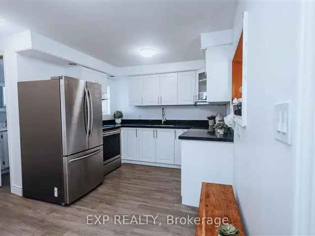 Woodstock 2+1 Bedroom Home  New Kitchen and Washrooms