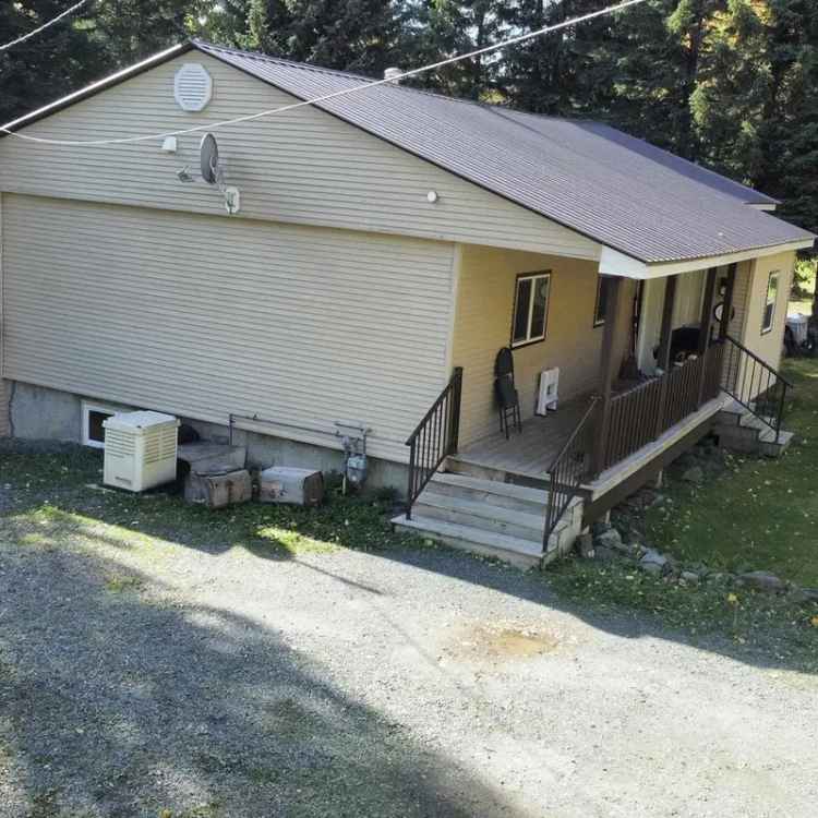 Manufactured Home for Sale in a Spacious 67.9 Acre Property