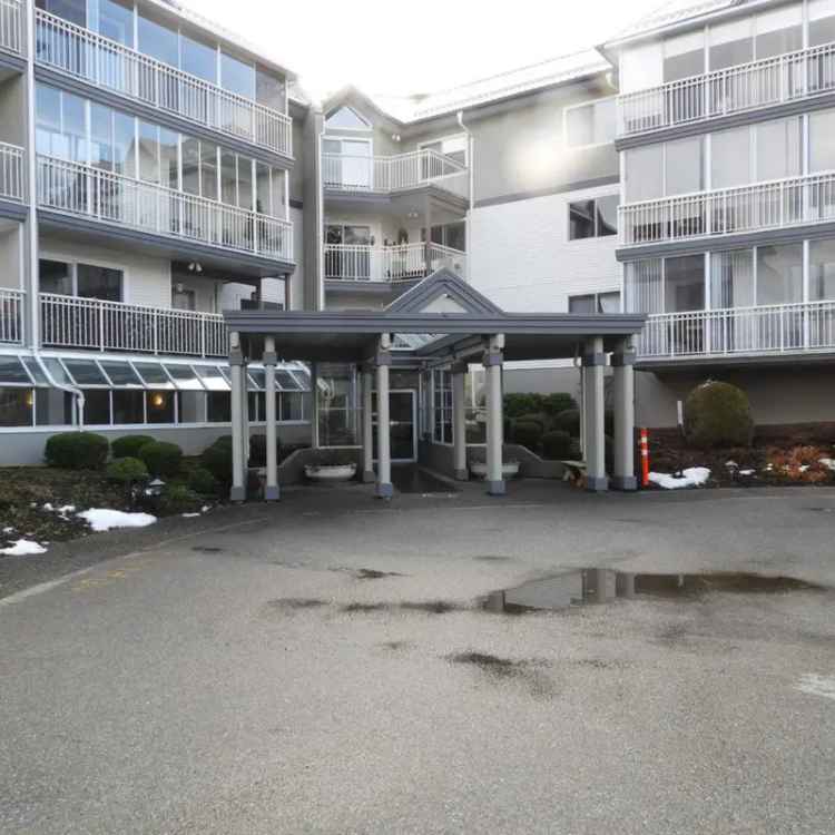 2 Bed 2 Bath Condo in Royal Court 55+ Complex