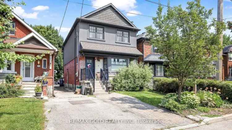 House For Sale in Toronto, Ontario