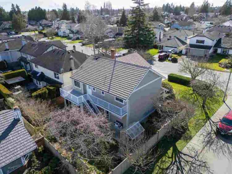 Ladner 5 Bedroom Home Near Kiwanis Park