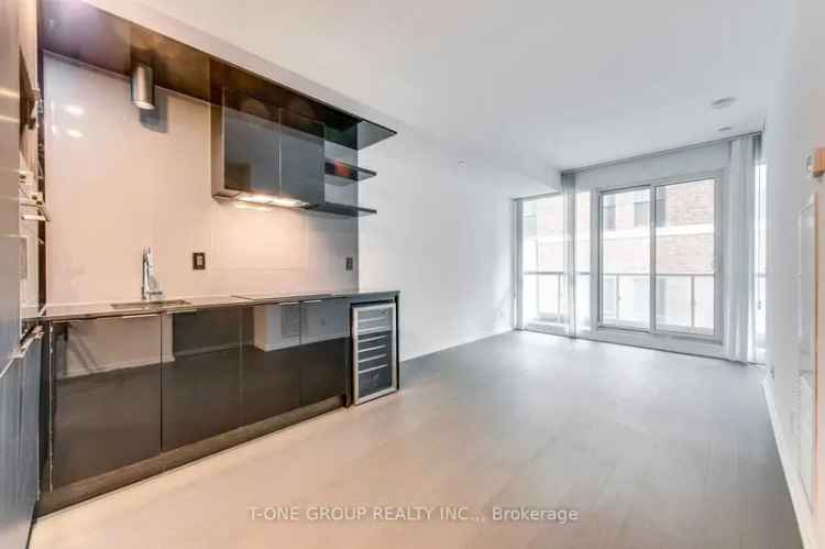 Condo For Rent in Toronto, Ontario