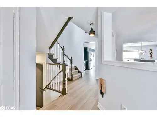 2-Storey Home for Sale in Barrie, ON