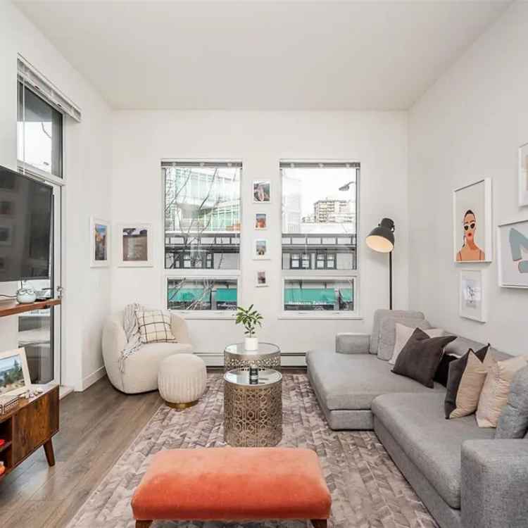 Bright 1-Bed + Den Condo with EV Charging - Wallace McDowell