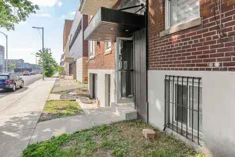 1 room apartment of 30 m² in Montreal