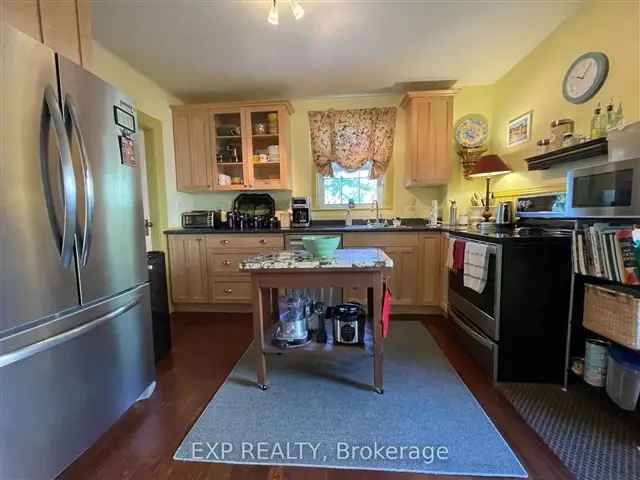 House For Sale in Belleville, Ontario