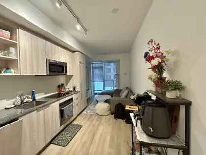 1 room apartment of 457 m² in Toronto