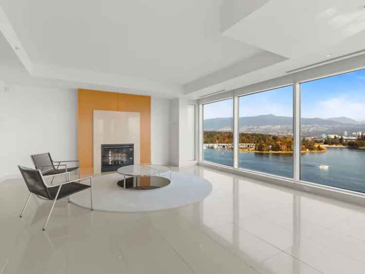 Coal Harbour Condo for Sale Two Harbour Green