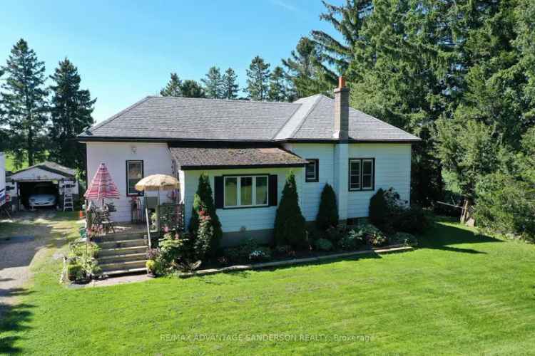 3 Bedroom Bungalow near London - Private Lot and Open Concept