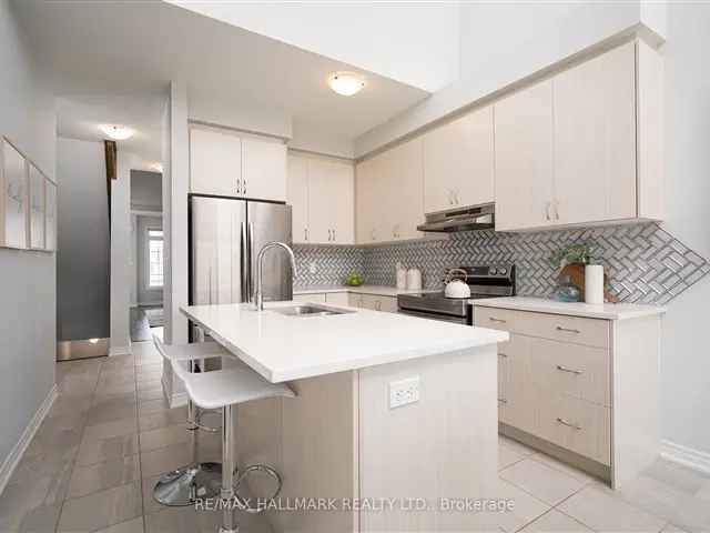 Rosedale Village Bungaloft 2 Bed 3 Bath 1500 Sqft