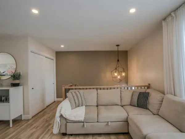 Townhouse for Sale in Ste Foy Quebec 3 bedrooms