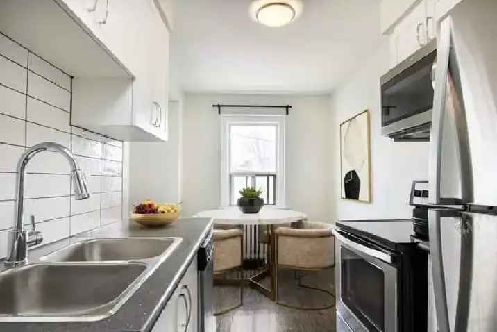 1660 Bathurst Street - 1 Bedroom Apartment for Rent