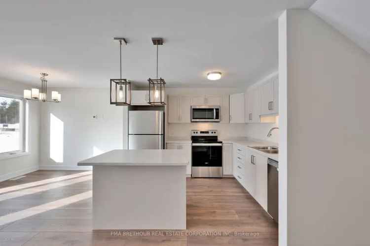 New 3-Bedroom End Unit Home in Merrickville - Early 2026 Completion