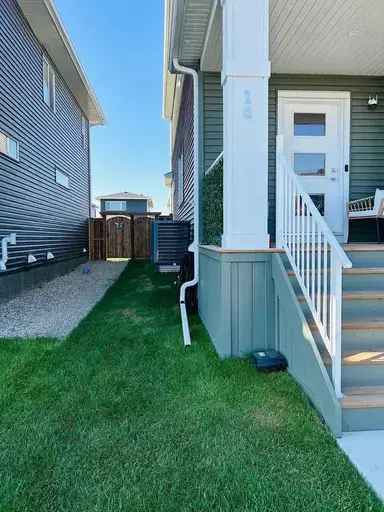 Rent House in Chestermere with Double Garage and Air Conditioning