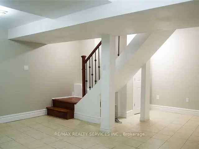 House For Sale in Brampton, Ontario