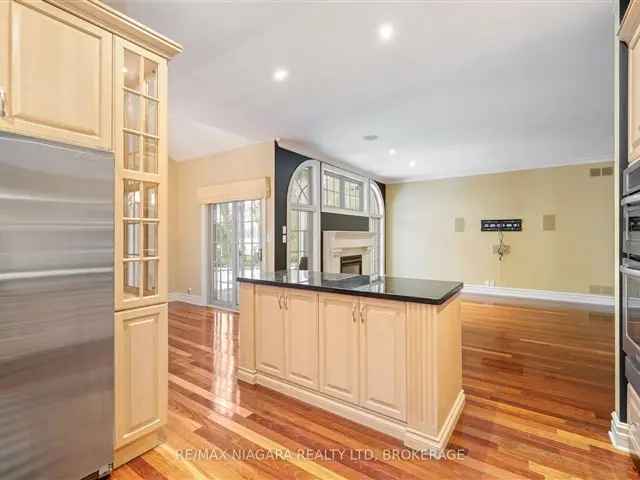 House For Sale in 55, Highland Avenue, St. Catharines, Ontario