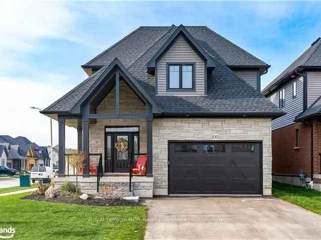 4 Bedroom 2.5 Bath Home in Collingwood Annual Lease