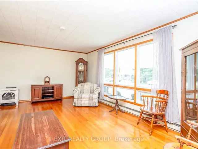 House For Sale in Tweed, Ontario