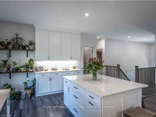 House For Sale in Southampton, Ontario