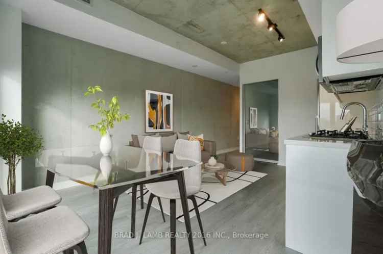 Condo For Sale in Toronto, Ontario