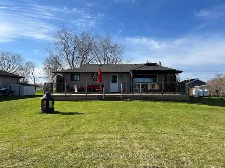 Waterfront Retreat Prince Edward County 6-Bedroom Home