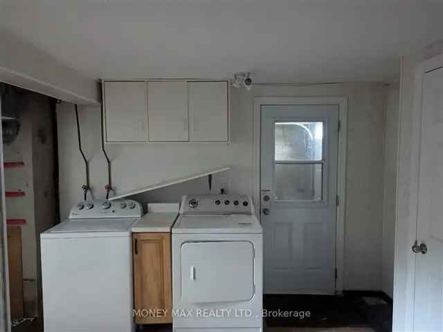 3 1 Bedroom Bungalow Finished Basement Laminate Floor