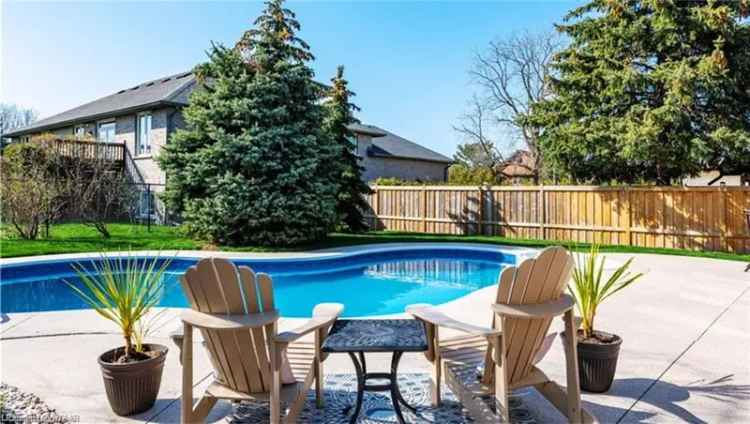 Dream Home in Stoney Creek: 5-Bedroom, 3.5-Bath with Pool and Hot Tub