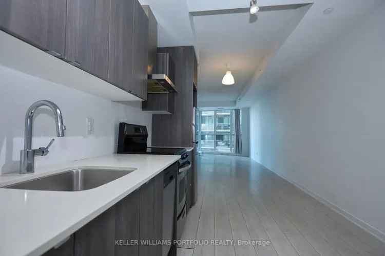 Liberty Village Condo 767 sq ft