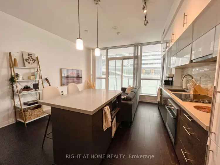 Condo For Rent in Toronto, Ontario