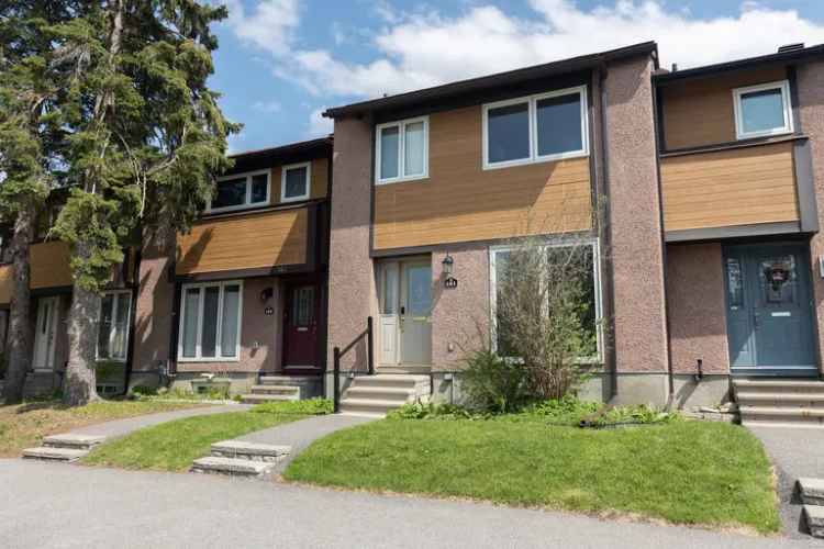 161 Huntridge Private -  in Ottawa