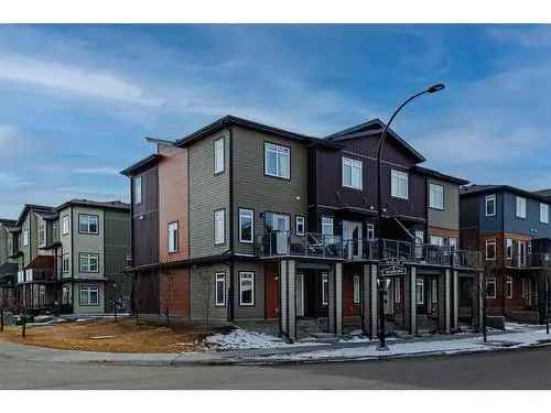 Townhouse For Sale In Sage Hill, Calgary, Alberta