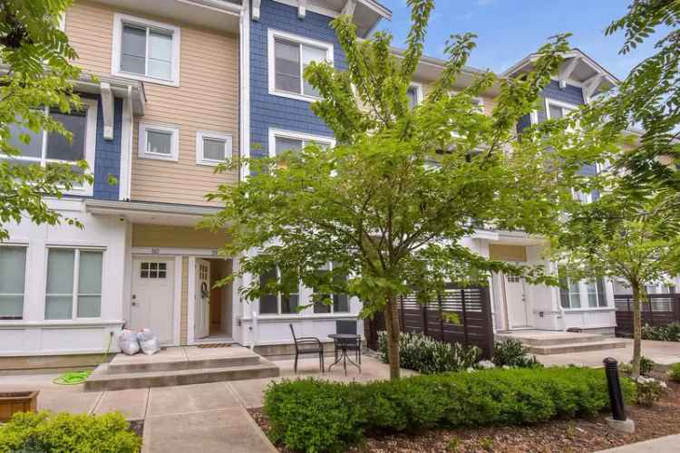 4 Bedroom Townhouse in Hazelwood Surrey Grandview Family Home