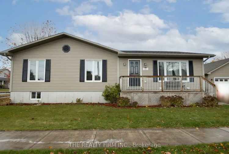 House For Sale in Goderich, Ontario