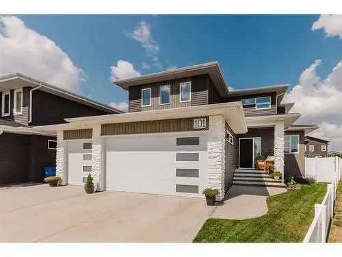 House For Sale In Laredo, Red Deer, Alberta