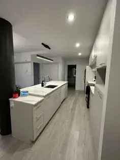 Apartment for Rent in Quebec with 4 Rooms and Amenities