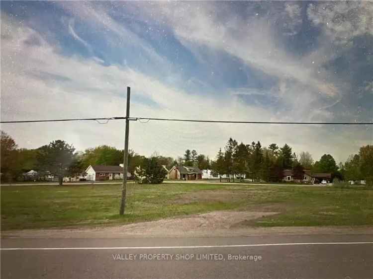 Petawawa Blvd Commercial Land