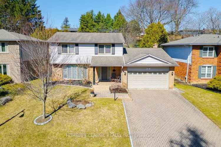 Dundas Family Home Near Parks and Trails