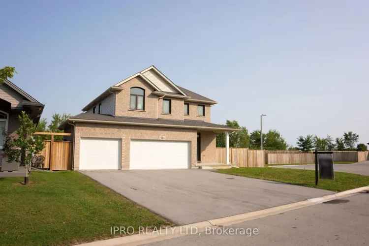 House For Sale in Welland, Ontario