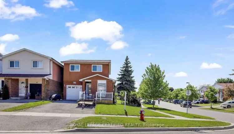 House For Sale in Brampton, Ontario