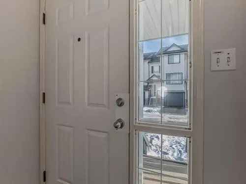 Townhouse For Sale In Blackburne, Edmonton, Alberta