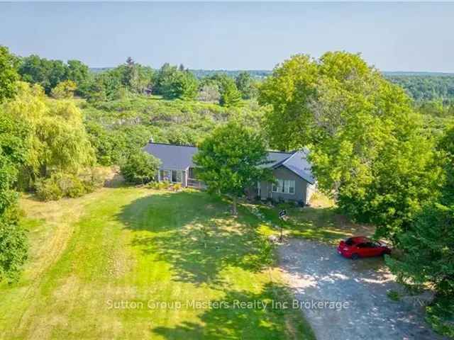 House For Sale in South Frontenac, Ontario